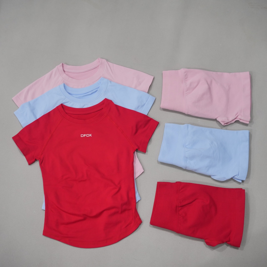 Running Gear Woman - Женский бесшовный комплект для йоги DF