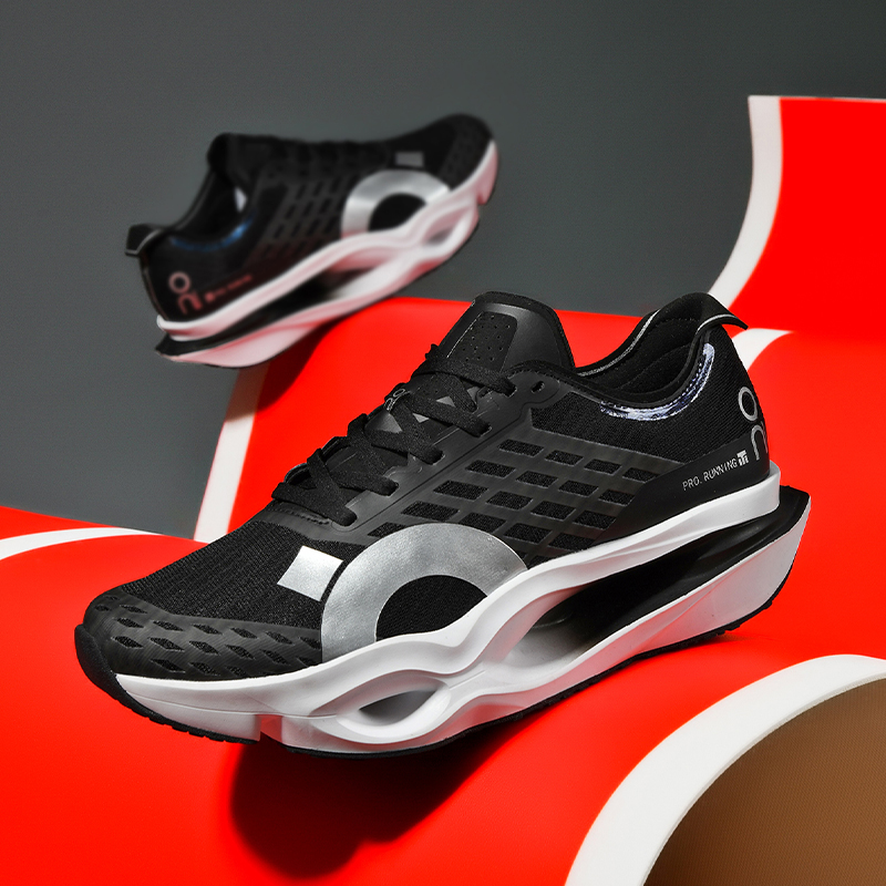 Модные мужские кроссовки из се – обзор и цена Running Gear For Sale