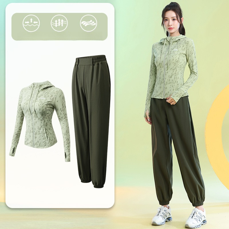 Женский спортивный костюм для  – обзор и цена Running Gear Woman